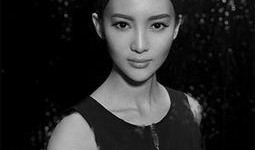 林允儿最新爆料图片大全,时尚魅力尽显！”