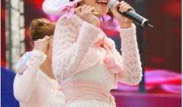 林允儿最新爆料图片大全,时尚魅力尽显！”